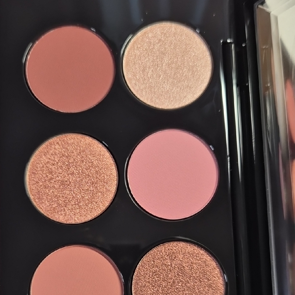 PMG Mothership XI Eyeshadow Pallet - Picture 8 of 11